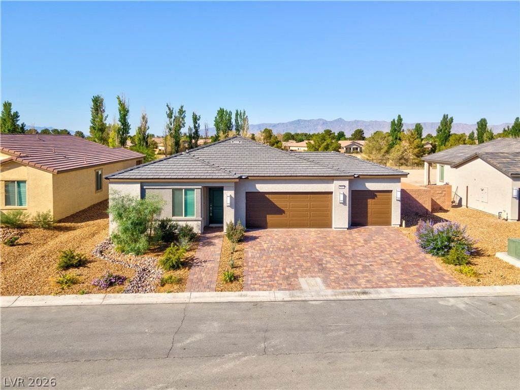 5357 Eleganza Avenue, Pahrump, NV 89061