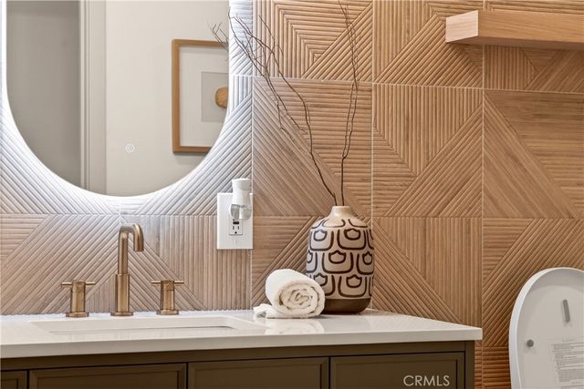 1691 Bullard, Santa Ana, CA 92705