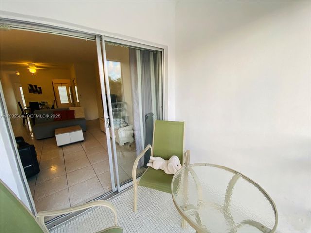 1560 NE 127th St 203, North Miami, FL 33161