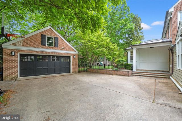3701 BLACKTHORN CT, Chevy Chase, MD 20815