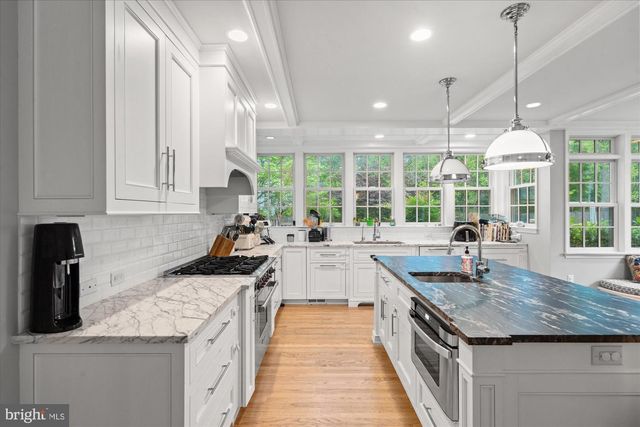 3701 BLACKTHORN CT, Chevy Chase, MD 20815