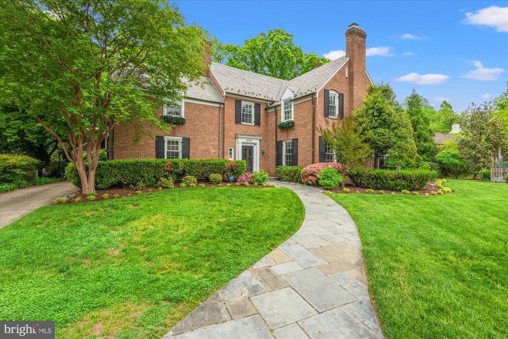 3701 BLACKTHORN CT, Chevy Chase, MD 20815