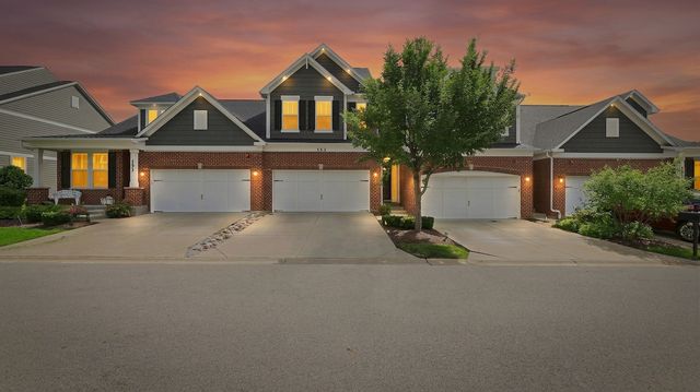 153 Roslyn Place, Bloomingdale, IL 60108