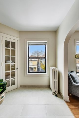 1824 N Lincoln Park West 211, Chicago, IL 60614