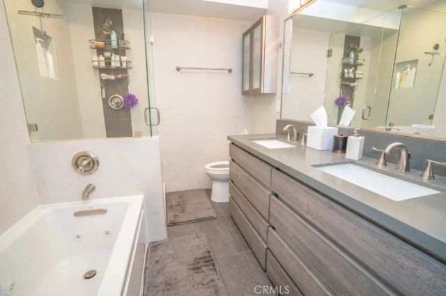 162 W Robinson, San Diego, CA 92103