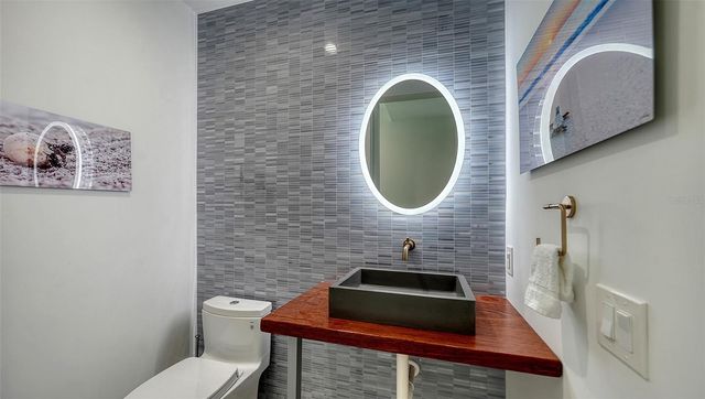 6381 GULF OF MEXICO DRIVE, Longboat Key, FL 34228