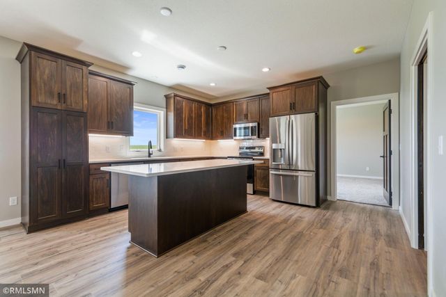 1534 9th Avenue SW, Hutchinson, MN 55350