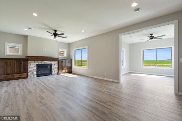 1534 9th Avenue SW, Hutchinson, MN 55350