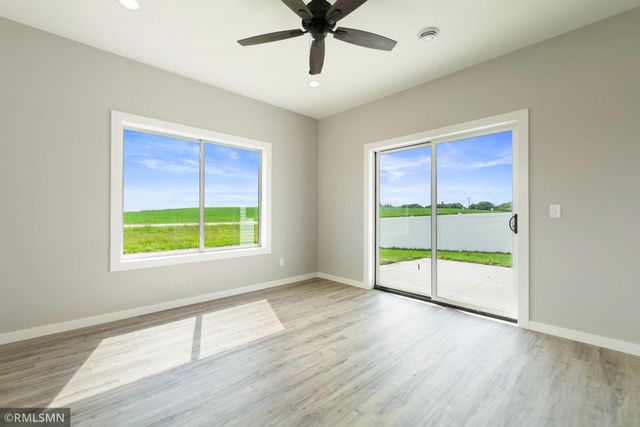 1534 9th Avenue SW, Hutchinson, MN 55350