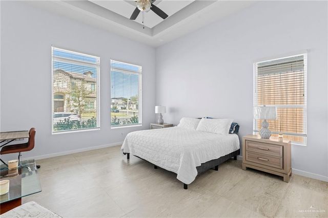 2214 E 6th E Street, Mission, TX 78572