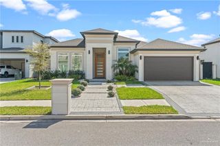 2214 E 6th E Street, Mission, TX 78572