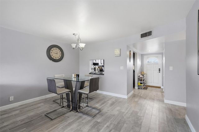 8330 Sands Point Blvd 302, Fort Lauderdale, FL 33321