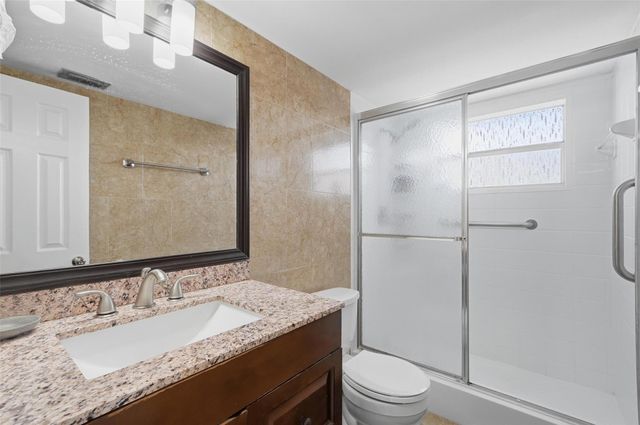 8330 Sands Point Blvd 302, Fort Lauderdale, FL 33321