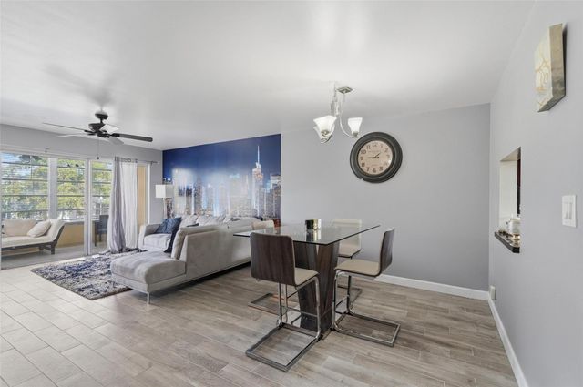 8330 Sands Point Blvd 302, Fort Lauderdale, FL 33321