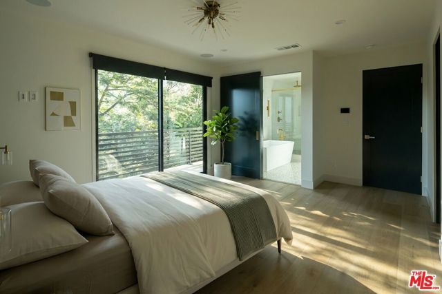 3147 Hollyridge Drive, Los Angeles, CA 90068