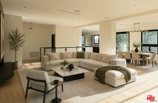 3147 Hollyridge Drive, Los Angeles, CA 90068