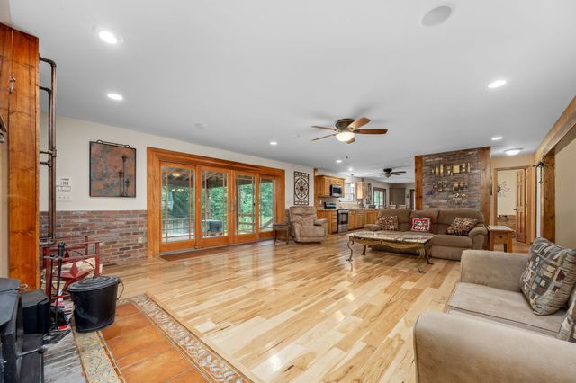 745 UNION RIDGE ROAD, Wartrace, TN 37183