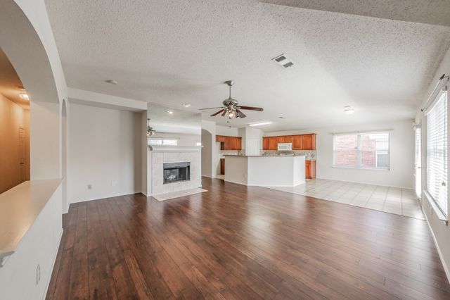 5319 Duval Drive, Grand Prairie, TX 75052