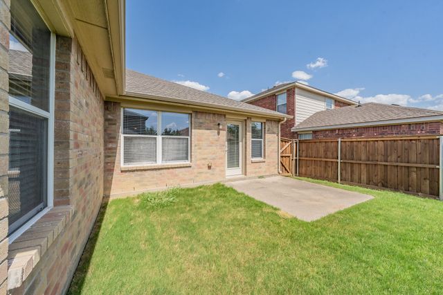 5319 Duval Drive, Grand Prairie, TX 75052