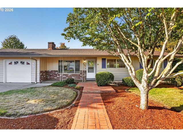 230 Sw 7TH Ave, Canby, OR 97013