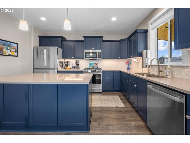 50440 CANARY Ln, Scappoose, OR 97056
