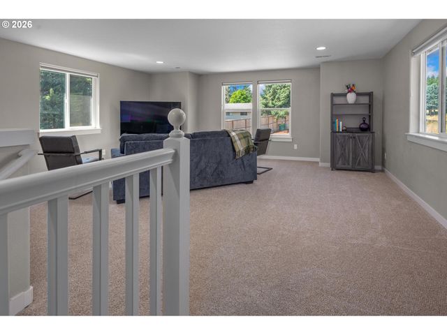 50440 CANARY Ln, Scappoose, OR 97056