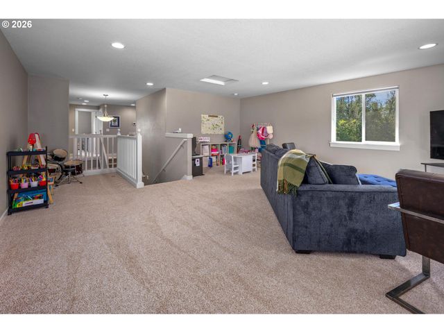 50440 CANARY Ln, Scappoose, OR 97056