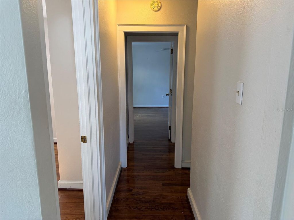 Image 9 of property listing at 5335 6TH STREET, Zephyrhills, FL 33542