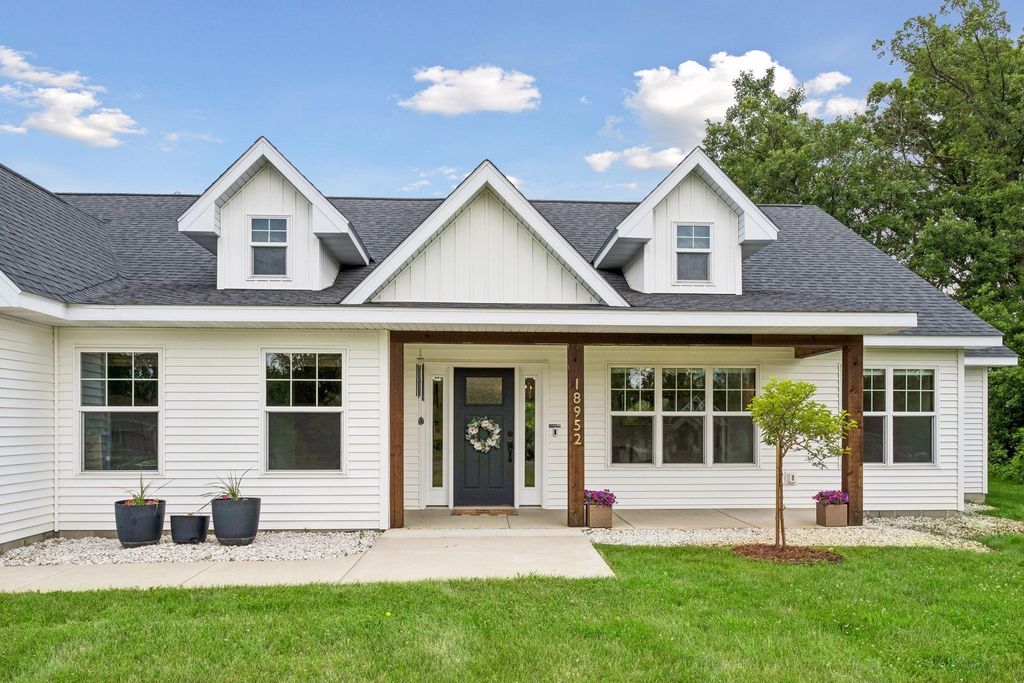 18952 247th Avenue NW, Big Lake, MN 55309 — exterior