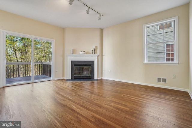 5 MCELROY LN, Belle Mead, NJ 08502