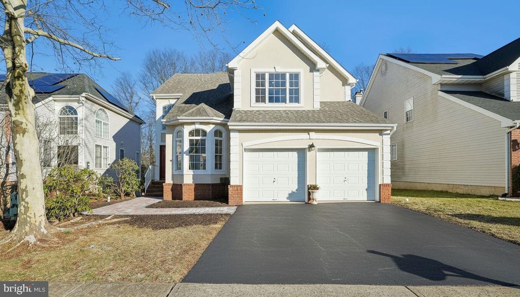 5 MCELROY LN, Belle Mead, NJ 08502