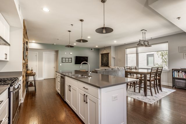 622 E 10th Street 205, Indianapolis, IN 46202