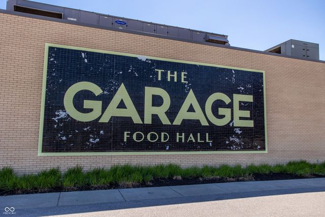 622 E 10th Street 205, Indianapolis, IN 46202