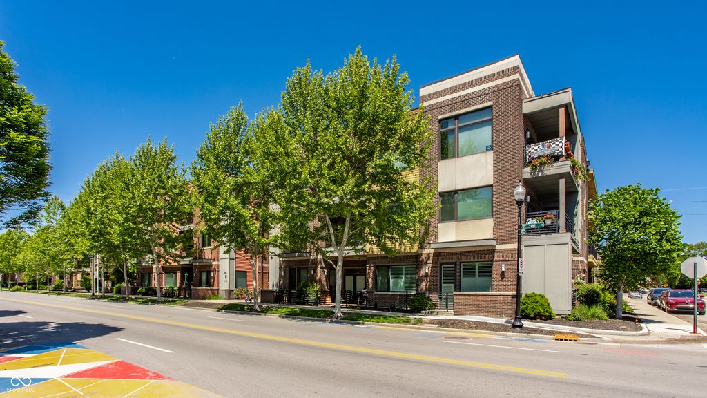 622 E 10th Street 205, Indianapolis, IN 46202