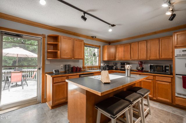 1008 E Millbrook Road, Raleigh, NC 27609