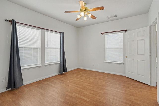 321 E Wilkins Street, League City, TX 77573