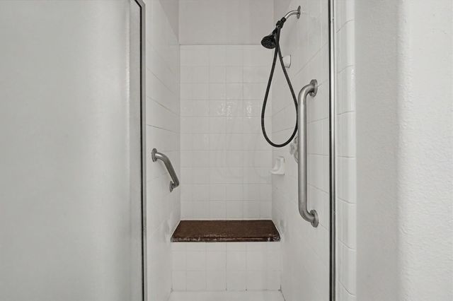 321 E Wilkins Street, League City, TX 77573