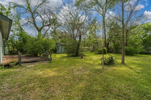 321 E Wilkins Street, League City, TX 77573