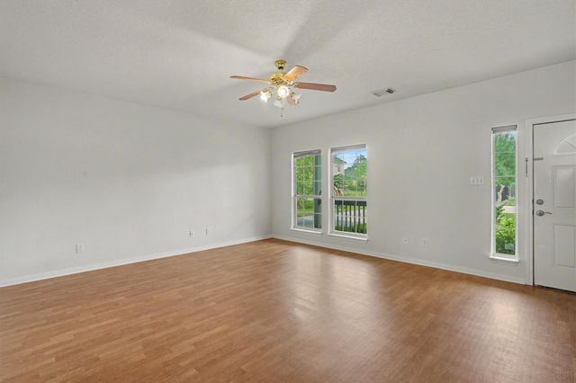 321 E Wilkins Street, League City, TX 77573