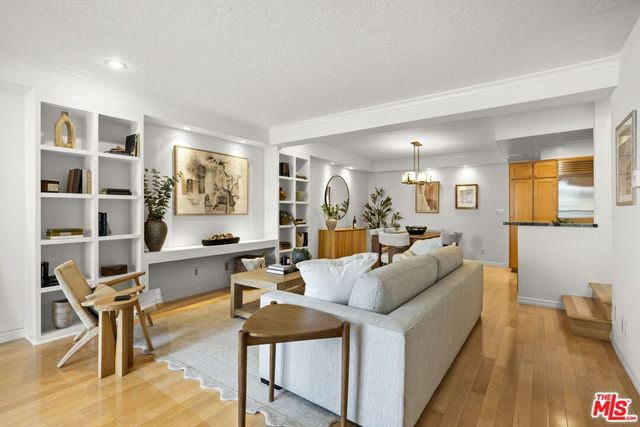 925 14th Street 19, Santa Monica, CA 90403