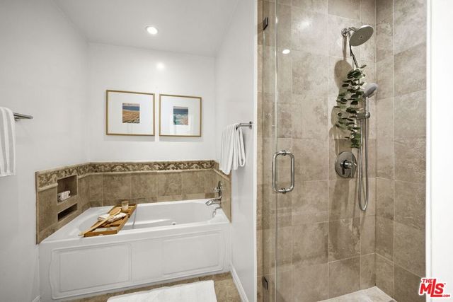 925 14th Street 19, Santa Monica, CA 90403