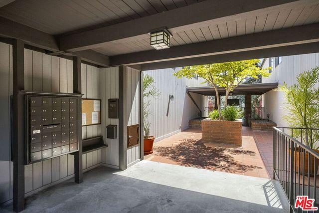 925 14th Street 19, Santa Monica, CA 90403