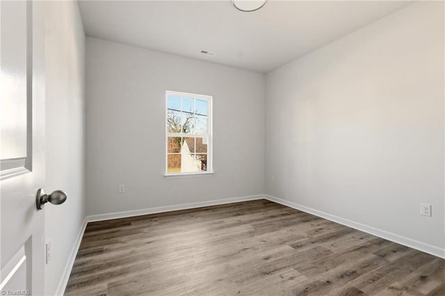 858 W 12th Street, Winston-salem, NC 27105