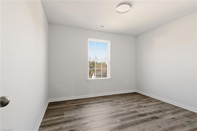 858 W 12th Street, Winston-salem, NC 27105