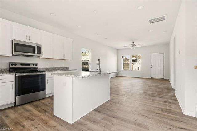 858 W 12th Street, Winston-salem, NC 27105