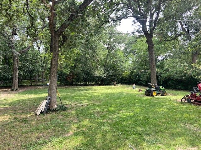 2333 N Carrier Parkway, Grand Prairie, TX 75050