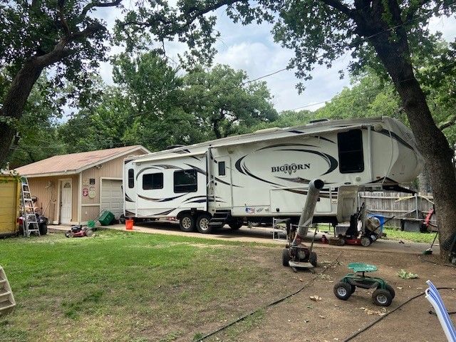 2333 N Carrier Parkway, Grand Prairie, TX 75050