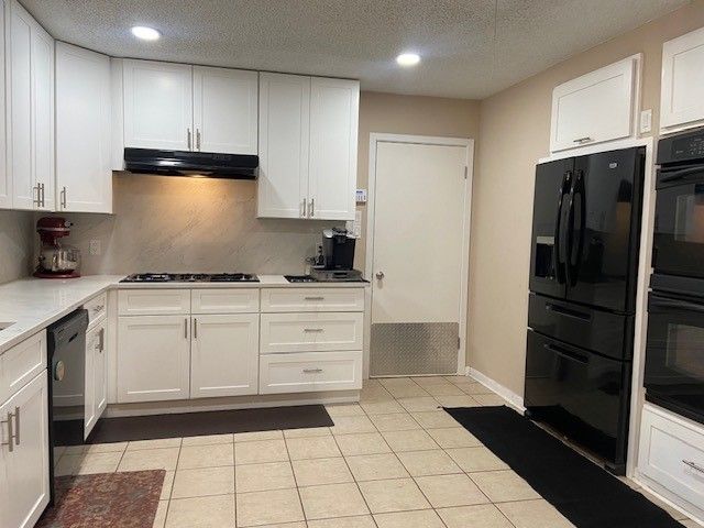 2333 N Carrier Parkway, Grand Prairie, TX 75050
