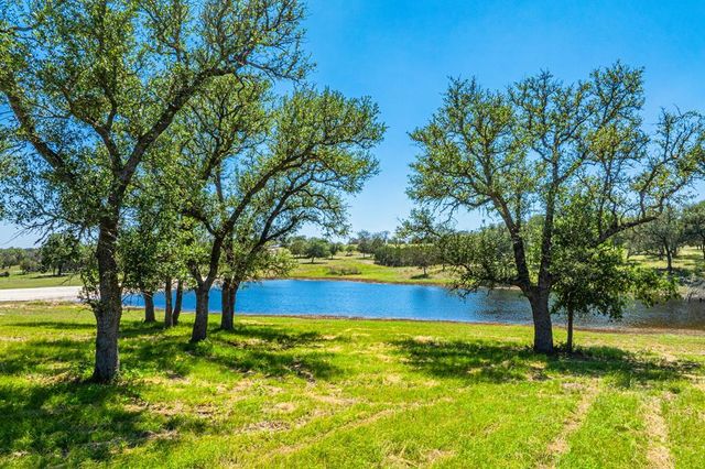 165 Williams Trail, Kerrville, TX 78028