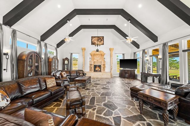 165 Williams Trail, Kerrville, TX 78028